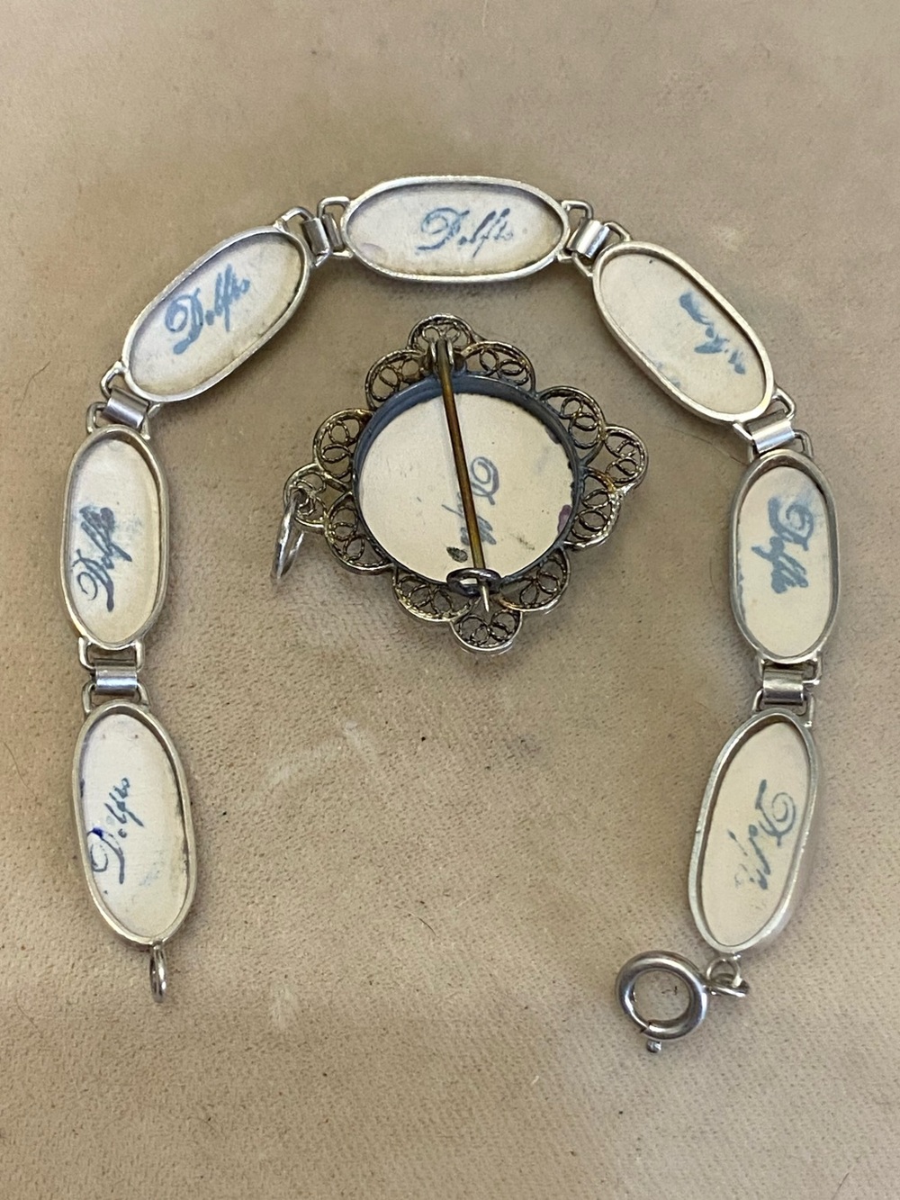 Vintage 835 Silver Delft Porcelain Bracelet & Matching Brooch Set - Picture 6 of 12